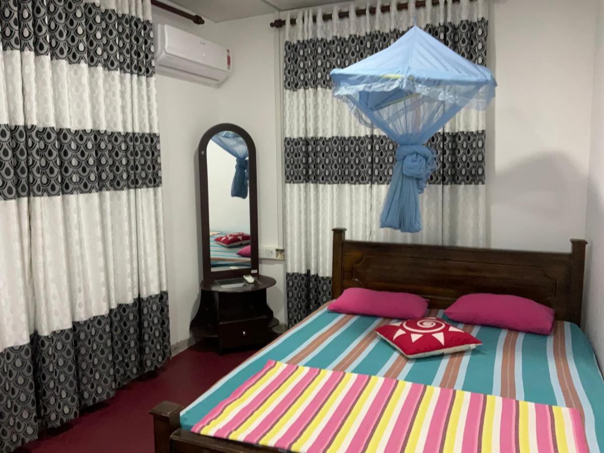 Robert Inn دامبولا المظهر الخارجي الصورة